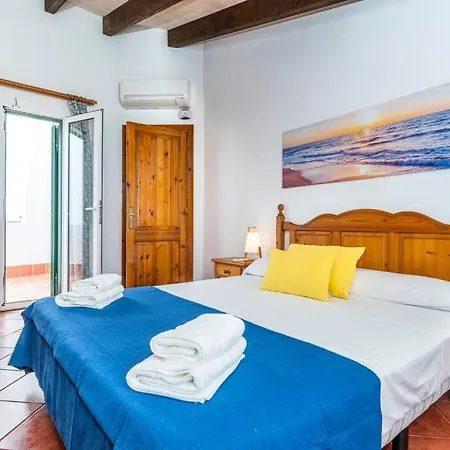Menorcan Villa, Seaviews, Private Pool & Lush Yard Cala 'n Bosch Buitenkant foto