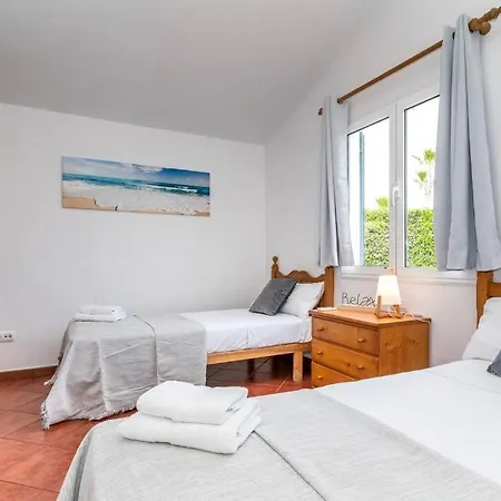Menorcan Villa, Seaviews, Private Pool & Lush Yard Cala 'n Bosch Buitenkant foto