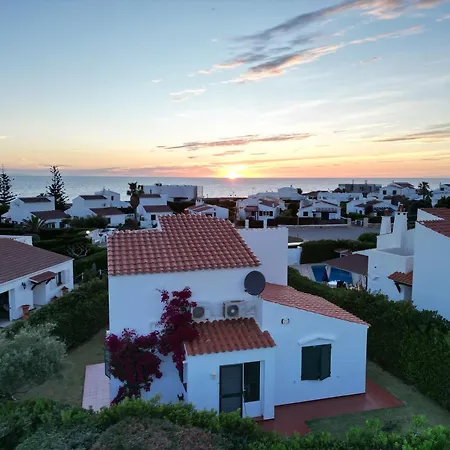 Menorcan Villa, Seaviews, Private Pool & Lush Yard Cala 'n Bosch Buitenkant foto