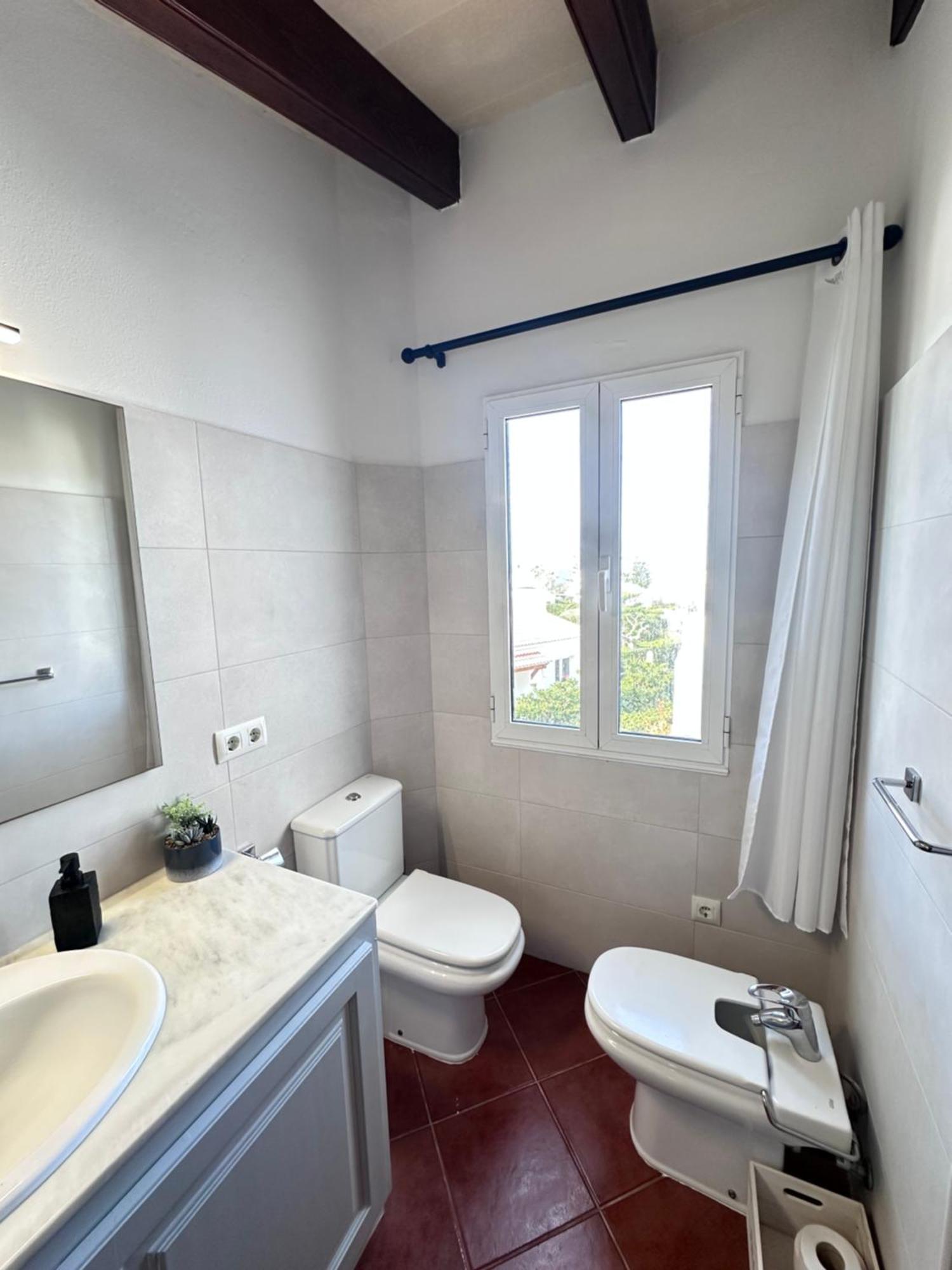 Villa Menorcan Villa, Seaviews, Private Pool & Lush Yard Cala 'n Bosch